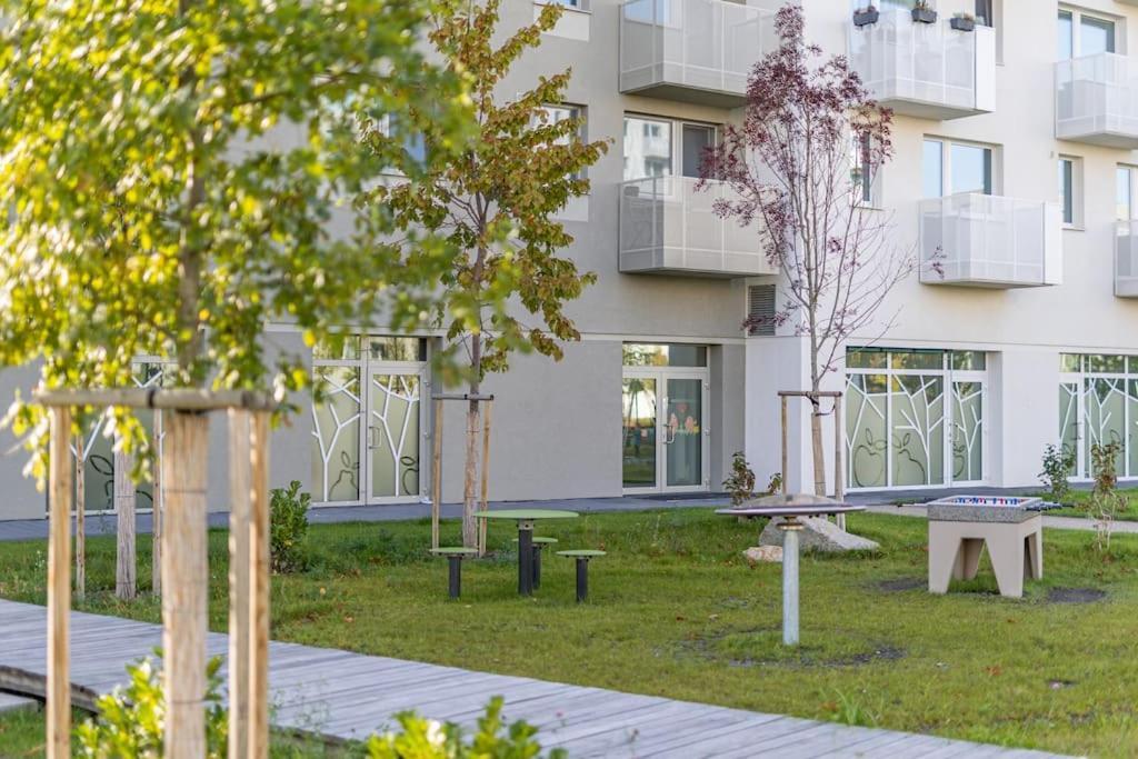 Balrent Slovakia Ovocne Sady Airport Apartment *